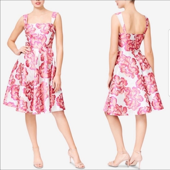 Betsey Johnson Dresses & Skirts - Betsey Johnson 12 Dress Pink Silver Jacquard